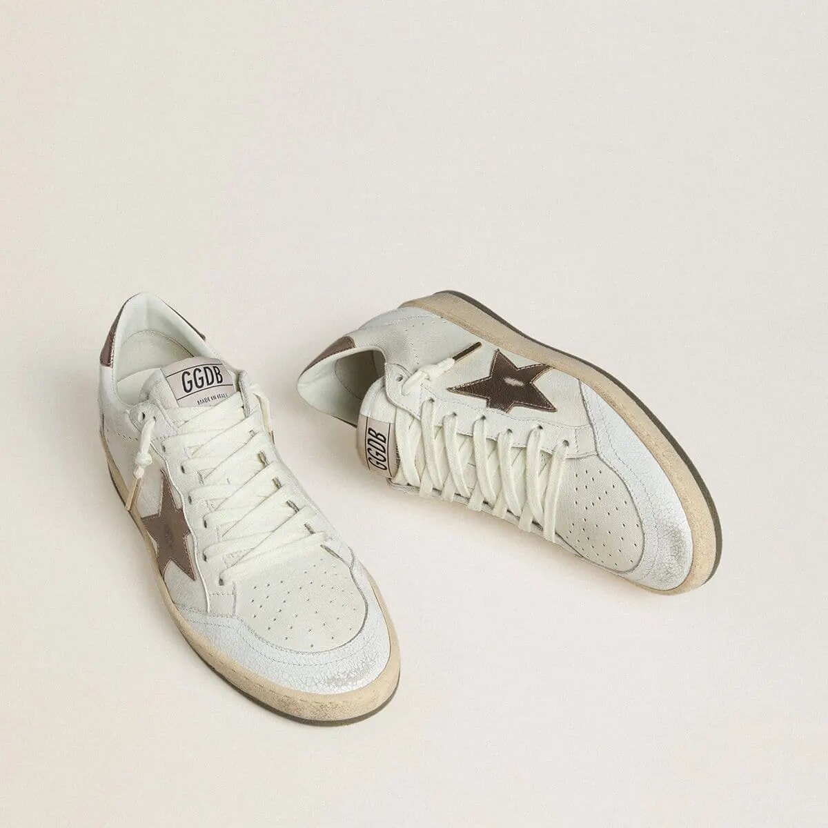 Golden Goose Ball Star Sneaker In White Nappa Leather With Bronze-Colored Laminated Leather Star And Heel Tab Golden Goose Ball Star Sneaker In White Nappa Leather With Bronze-Colored Laminated Leather Star And Heel Tab