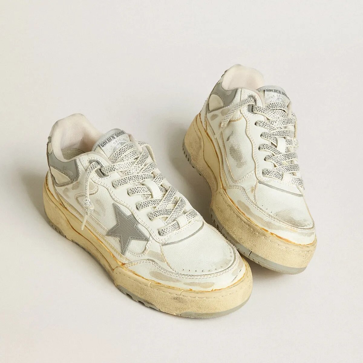 Golden Goose Forty2 Sneaker In White Leather With Laces With Swarovski Crystals And Gray Tpu Star Golden Goose Forty2 Sneaker In White Leather With Laces With Swarovski Crystals And Gray Tpu Star