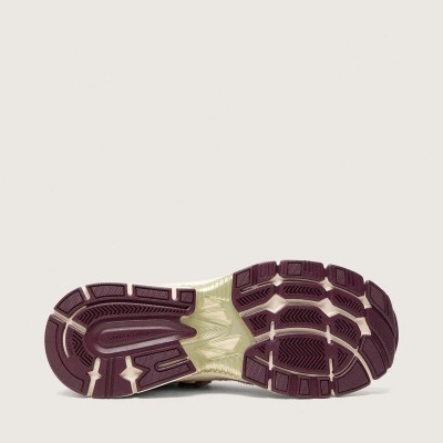 Golden Goose Lightstar Cny Sneaker In White Mesh And Leather With Wine-Red Tpu Star Golden Goose Lightstar Cny Sneaker In White Mesh And Leather With Wine-Red Tpu Star