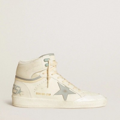 Golden Goose Sky-Star Sneaker In Leather With Light Blue Leather Star And White Heel Tab