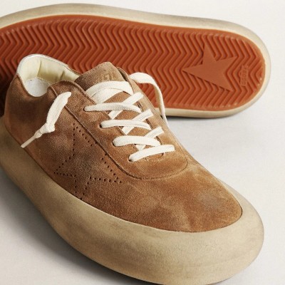 Golden Goose Space-Star Sneaker In Tobacco-Colored Suede