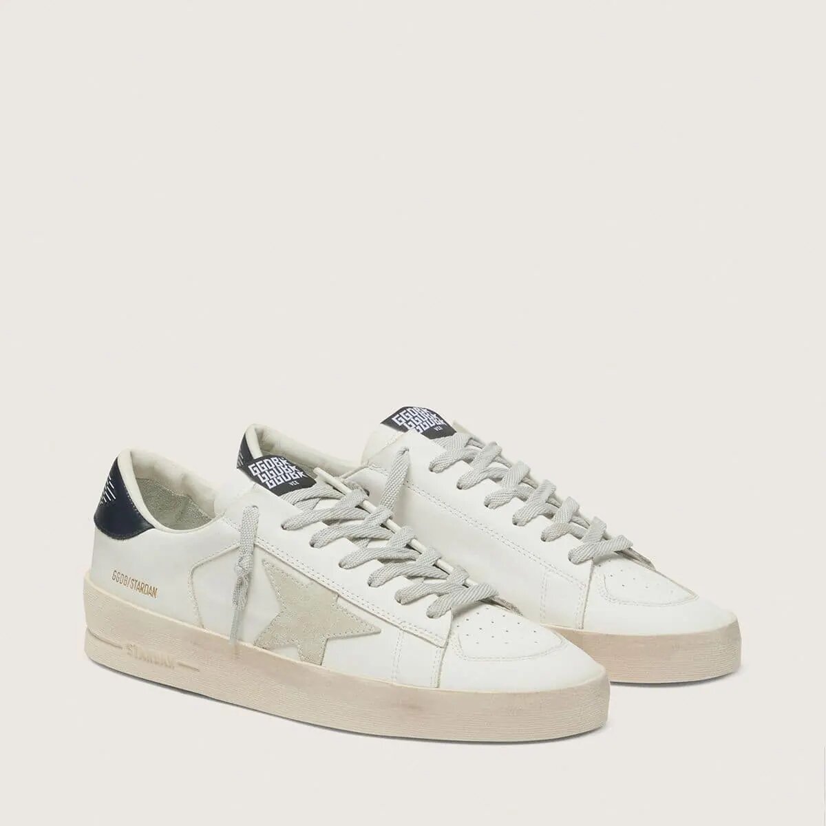 Golden Goose Stardan Sneaker With Star Sneaker In Ice-Gray Suede And Blu-Navy Heel Tab Golden Goose Stardan Sneaker With Star Sneaker In Ice-Gray Suede And Blu-Navy Heel Tab