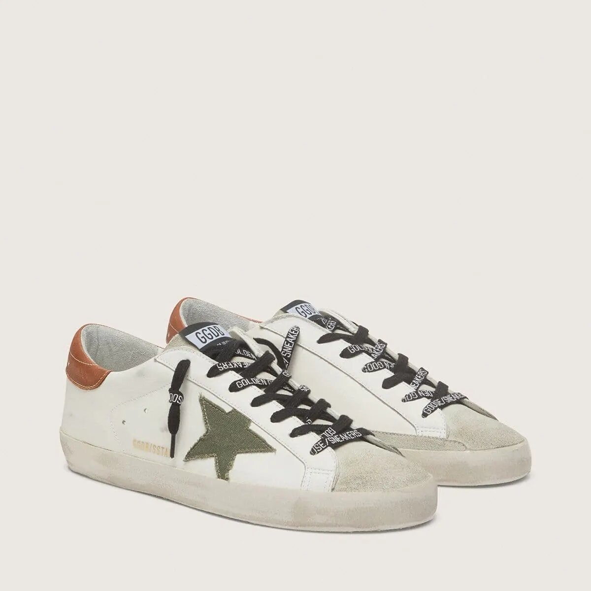 Golden Goose Super-Star Sneaker With Star Sneaker In Olive Green Canvas Golden Goose Super-Star Sneaker With Star Sneaker In Olive Green Canvas