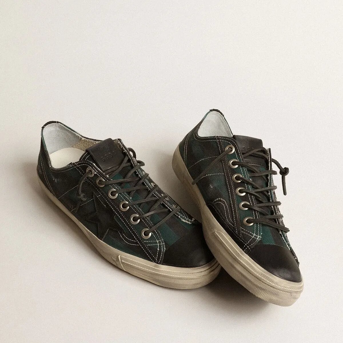 Golden Goose V-Star Sneaker In Black And Green Striped Canvas With Black Leather Star And Toe Golden Goose V-Star Sneaker In Black And Green Striped Canvas With Black Leather Star And Toe