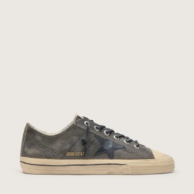 Golden Goose V-Star Sneaker In Black Suede With Black Leather Star