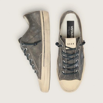 Golden Goose V-Star Sneaker In Black Suede With Black Leather Star