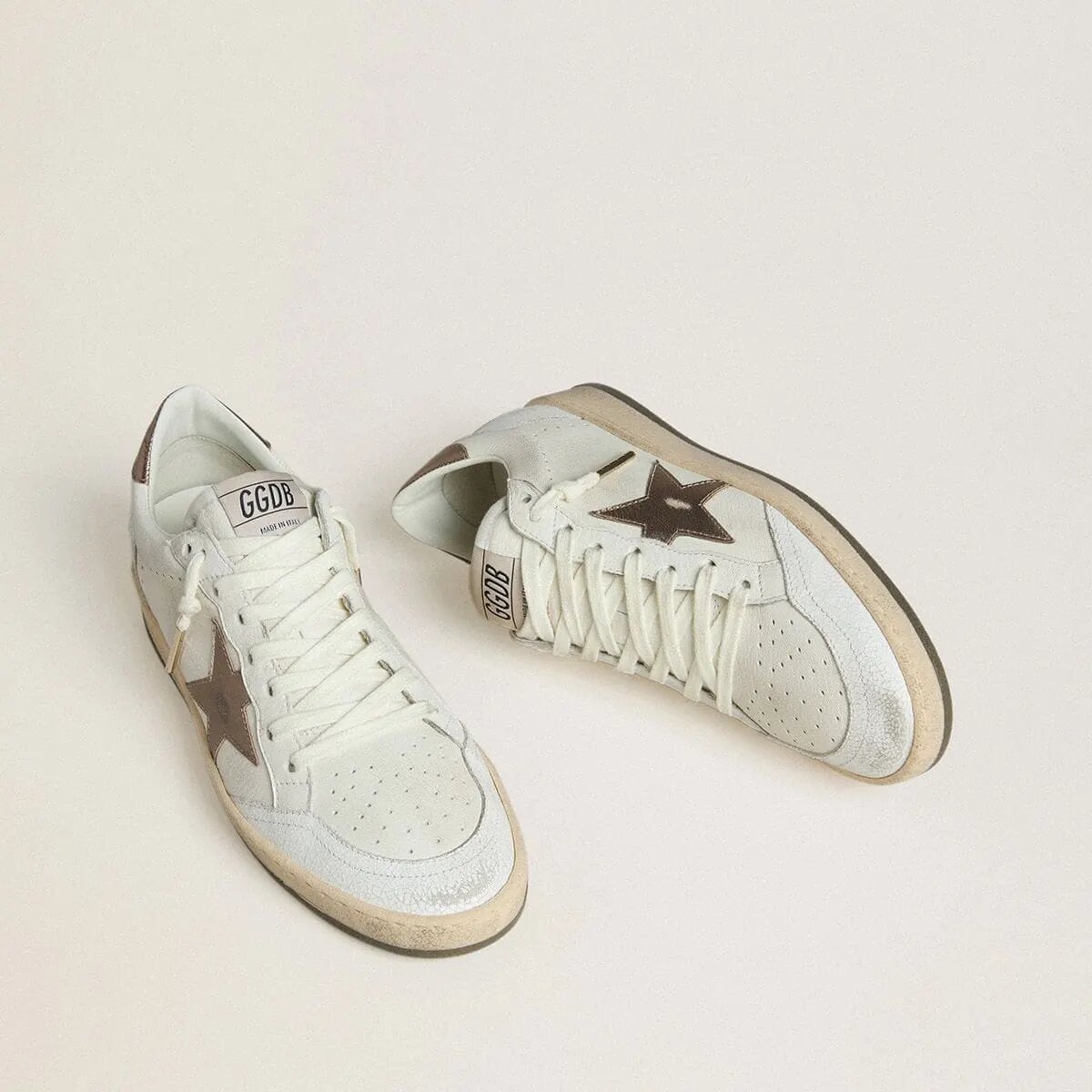 Golden Goose Ball Star Wishes Sneaker In White Leather With Metallic Bronze Leather Star Golden Goose Ball Star Wishes Sneaker In White Leather With Metallic Bronze Leather Star
