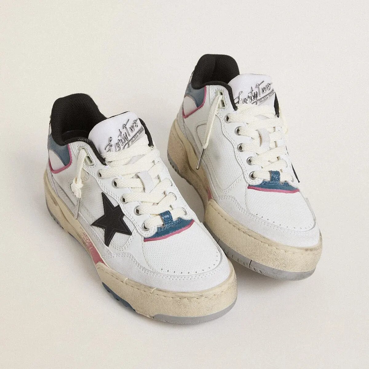 Golden Goose Forty2 Sneaker With Black Star And Silver Foiled Leather Heel Tab Golden Goose Forty2 Sneaker With Black Star And Silver Foiled Leather Heel Tab