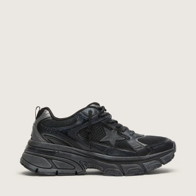 Golden Goose LightStar Sneaker With Black Leather And Mesh Upper And Black Star Golden Goose LightStar Sneaker With Black Leather And Mesh Upper And Black Star