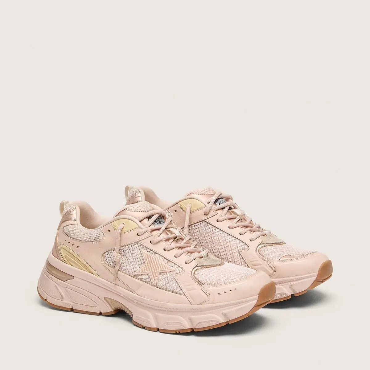 Golden Goose LightStar Sneaker With Pink Leather And Mesh Upper And Pink Star Golden Goose LightStar Sneaker With Pink Leather And Mesh Upper And Pink Star