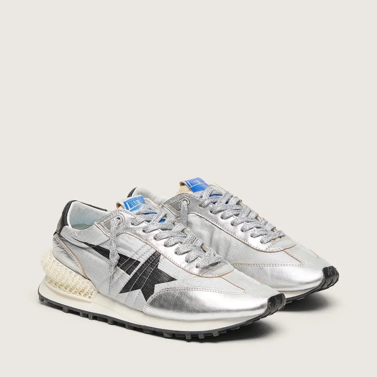 Golden Goose Marathon Sneaker With Silver Ripstop Nylon Upper And Black Star Golden Goose Marathon Sneaker With Silver Ripstop Nylon Upper And Black Star