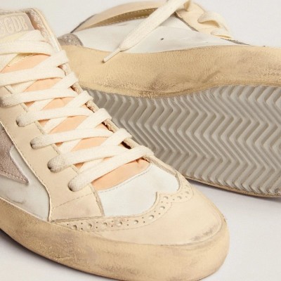 Golden Goose Mid Star Sneaker With Star Sneaker In Light Gray Suede And Gold Flash Golden Goose Mid Star Sneaker With Star Sneaker In Light Gray Suede And Gold Flash