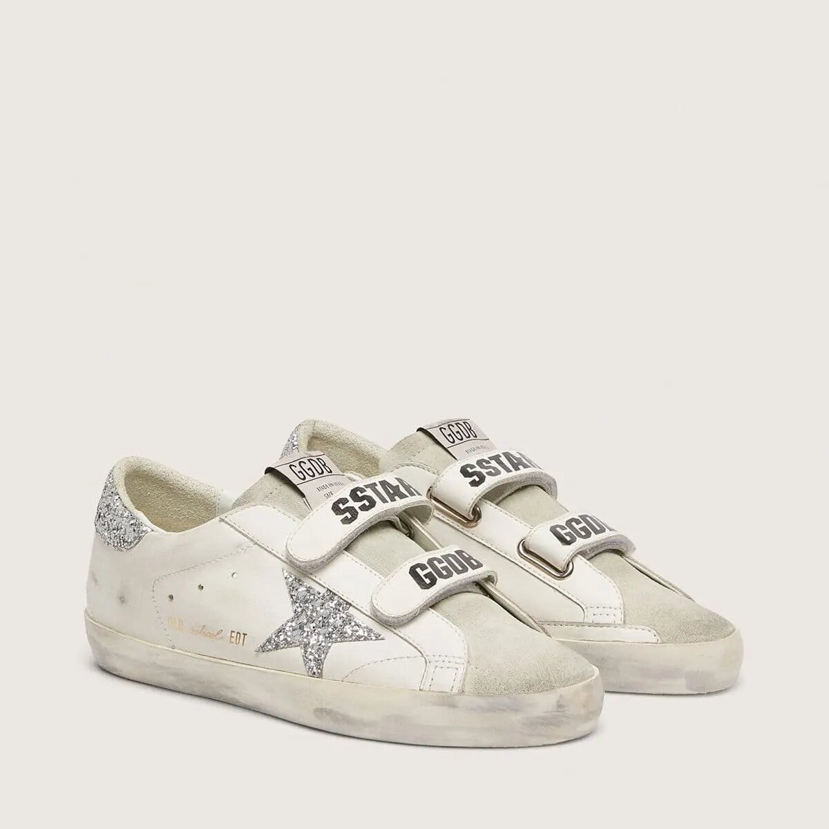 Golden Goose Old School Sneaker With Silver Glitter Star And Ice-Gray Suede Tongue Golden Goose Old School Sneaker With Silver Glitter Star And Ice-Gray Suede Tongue