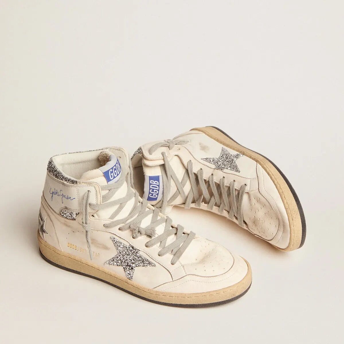 Golden Goose Sky-Star Sneaker With Signature On The Ankle And Silver Inserts Golden Goose Sky-Star Sneaker With Signature On The Ankle And Silver Inserts