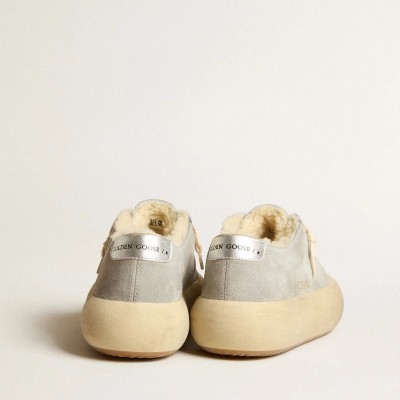 Golden Goose Space-Star Sneaker In Ice-Gray Suede With Shearling Lining