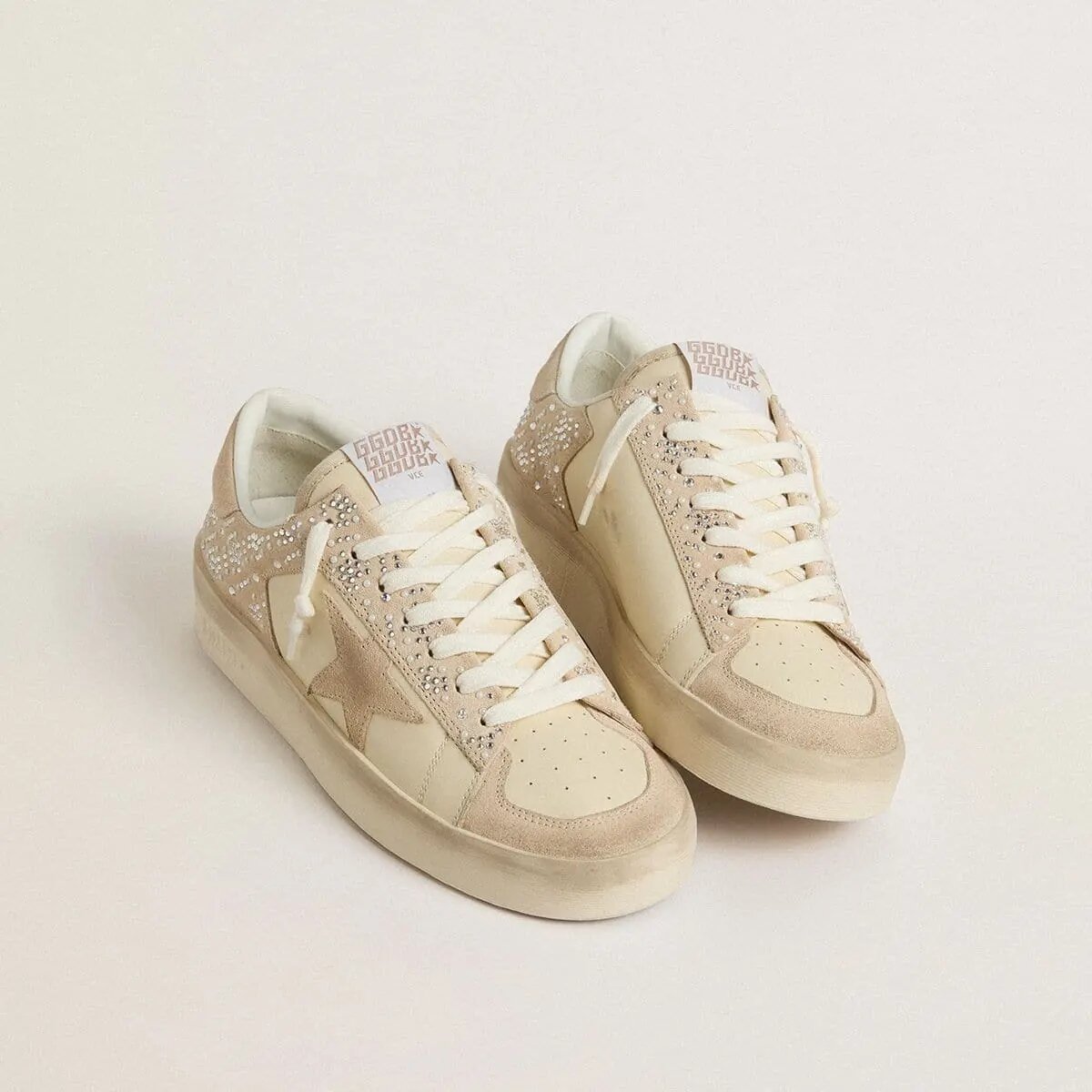 Golden Goose Stardan Sneaker In Cream-Colored Suede And Leather With Swarovski And A Suede Star Golden Goose Stardan Sneaker In Cream-Colored Suede And Leather With Swarovski And A Suede Star