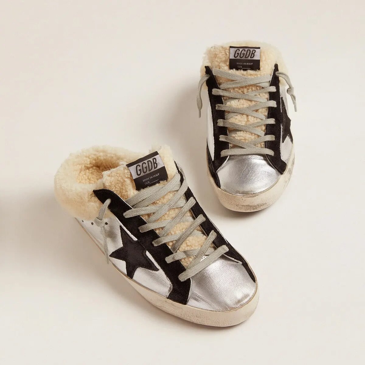 Golden Goose Super-Star Sabot Sneaker In Silver Laminated Leather With Black Star Golden Goose Super-Star Sabot Sneaker In Silver Laminated Leather With Black Star