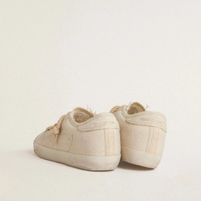 Golden Goose Super-Star Sneaker In Pearl-Colored Canvas With A Tone-On-Tone Mesh Effect Star Golden Goose Super-Star Sneaker In Pearl-Colored Canvas With A Tone-On-Tone Mesh Effect Star