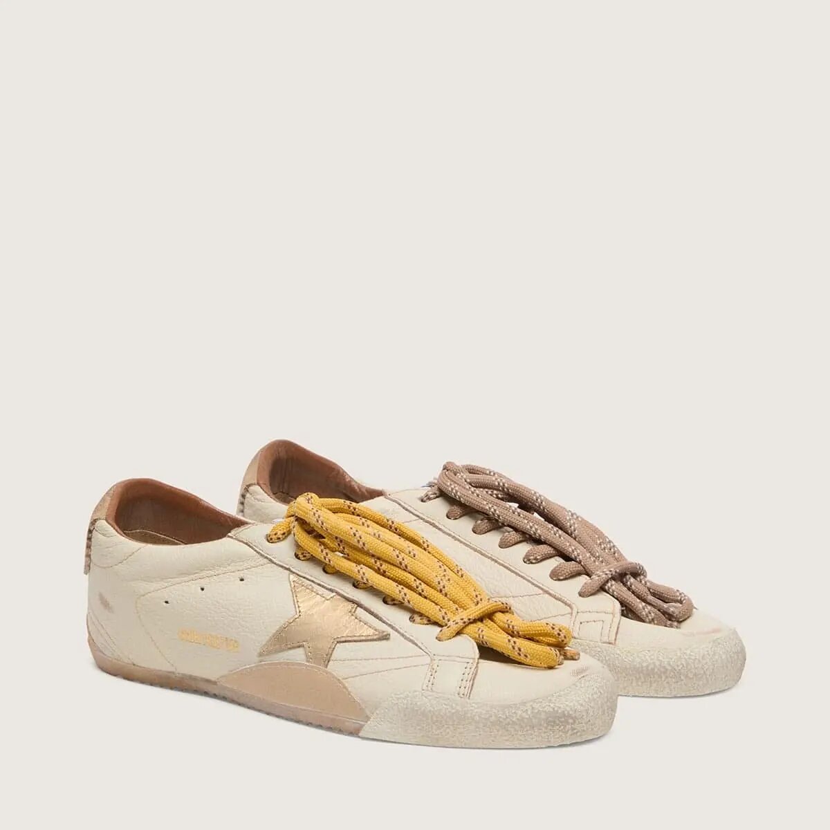 Golden Goose True-Star Sneaker In White Nappa Leather With Gold Star And Beige Suede Heel Tab Golden Goose True-Star Sneaker In White Nappa Leather With Gold Star And Beige Suede Heel Tab