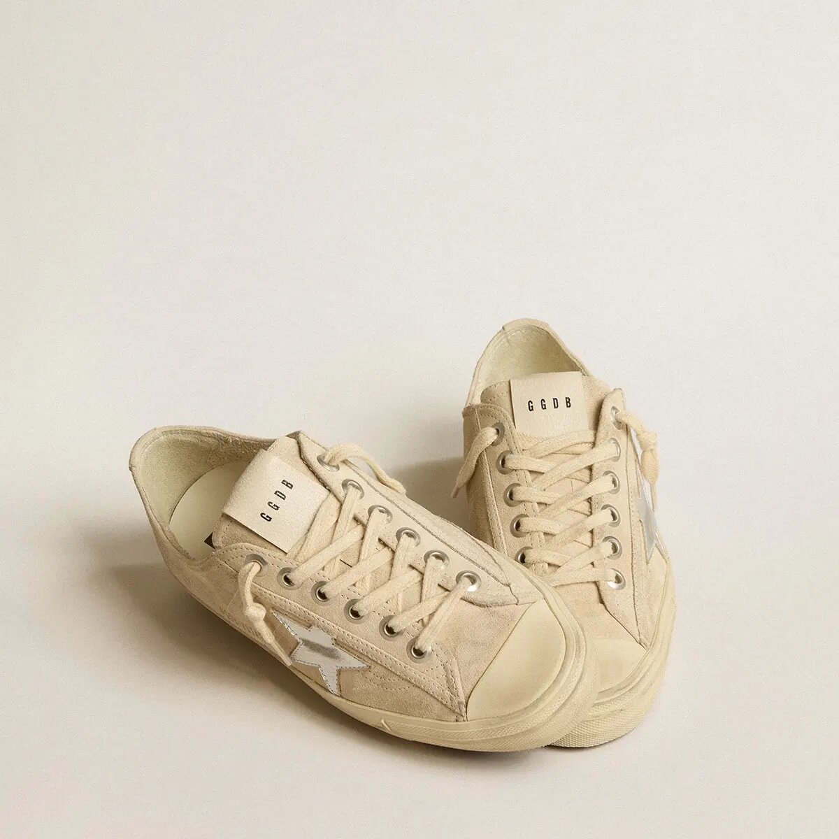 Golden Goose V-Star Sneaker In Pearl Suede With Silver Metallic Leather Star Golden Goose V-Star Sneaker In Pearl Suede With Silver Metallic Leather Star