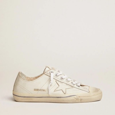 Golden Goose V-Star Sneaker In Vintage Effect Leather Golden Goose V-Star Sneaker In Vintage Effect Leather