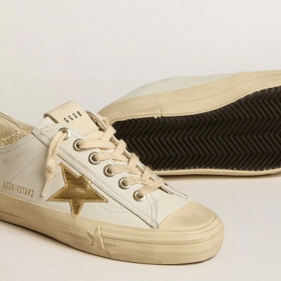 Golden Goose V-Star Sneaker In White Leather With Gold Metallic Leather Star Golden Goose V-Star Sneaker In White Leather With Gold Metallic Leather Star