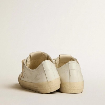 Golden Goose V-Star Sneaker In White Leather With Gold Metallic Leather Star Golden Goose V-Star Sneaker In White Leather With Gold Metallic Leather Star